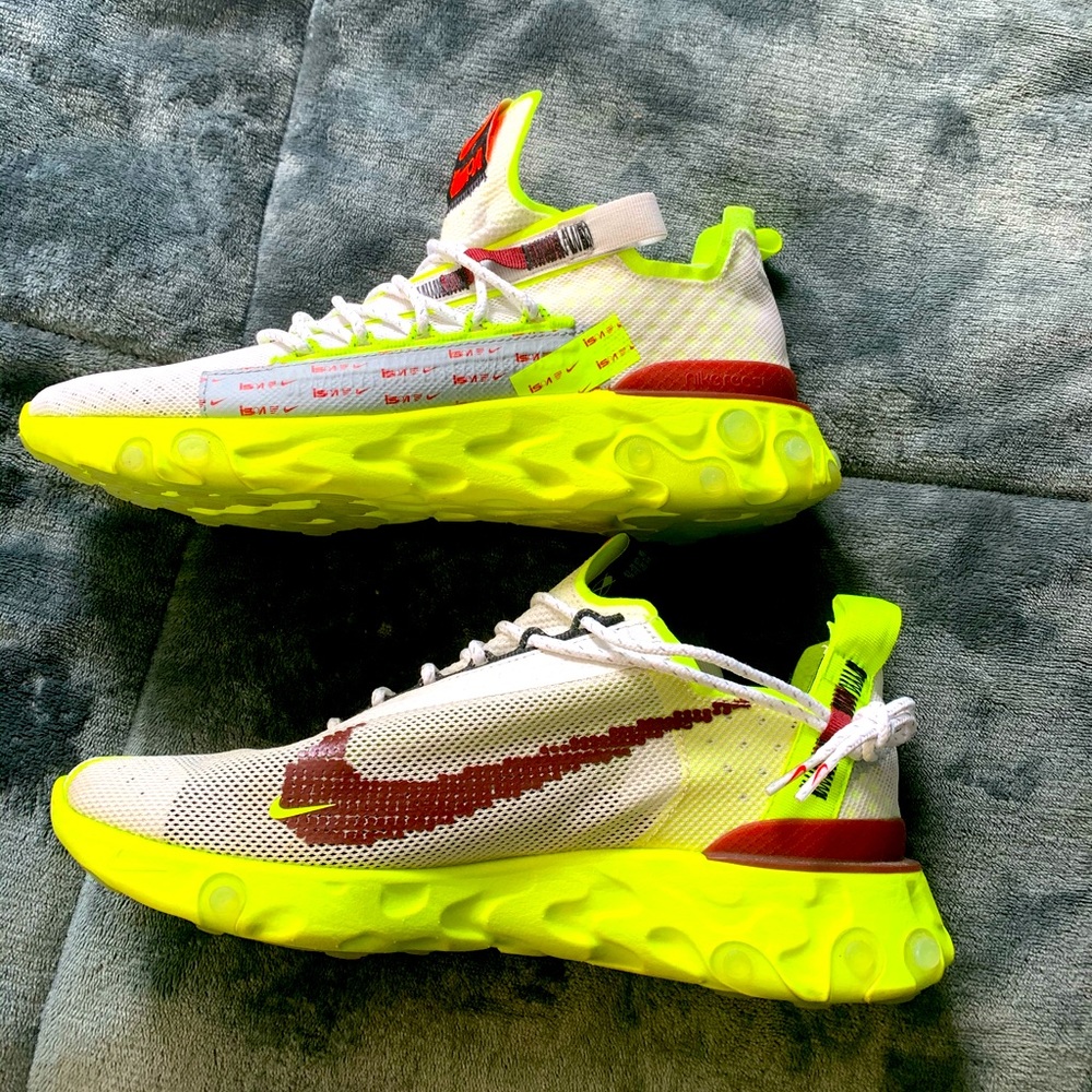 Nike ISPA